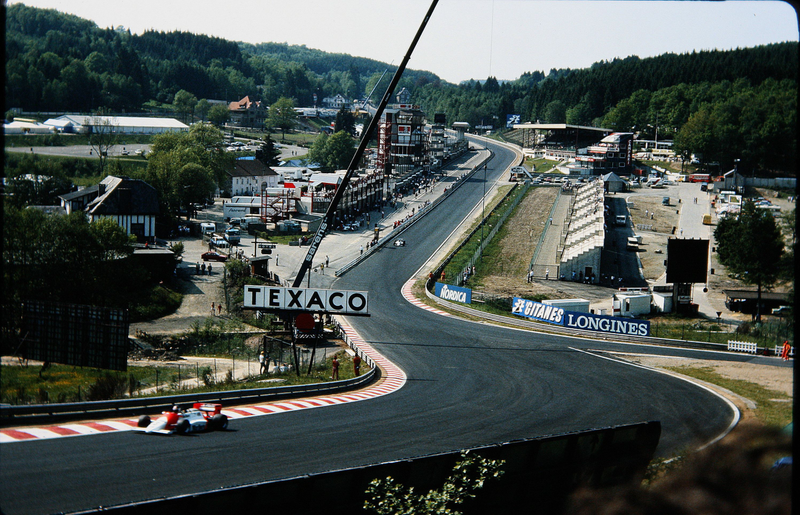 Illustration for article titled F1 Photodump!